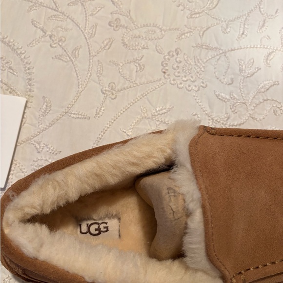 UGG Ascot Suede Shearling Slippers - Picture 8 of 13